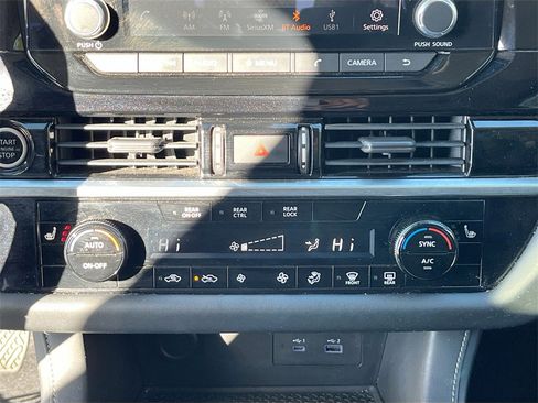 Certified 2022 Nissan Pathfinder SV image 14