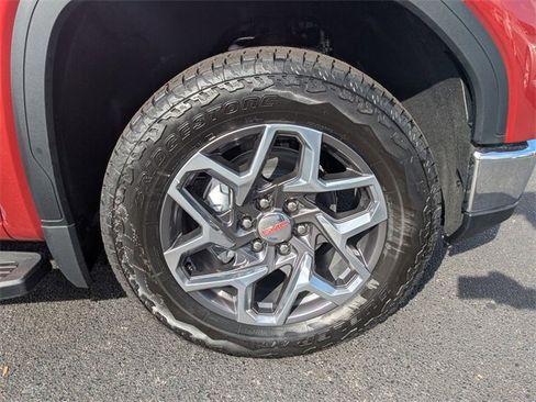 New 2026 GMC Sierra 1500 SLT image 11