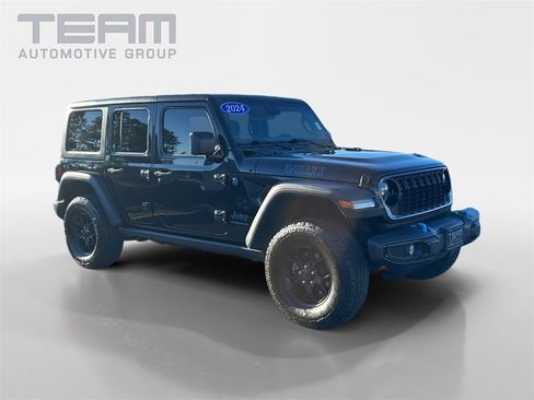 Used 2024 Jeep Wrangler Unlimited image 1