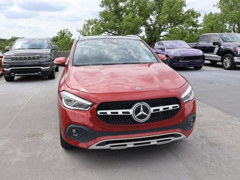 Used 2021 Mercedes-Benz GLA 250 4MATIC image 4