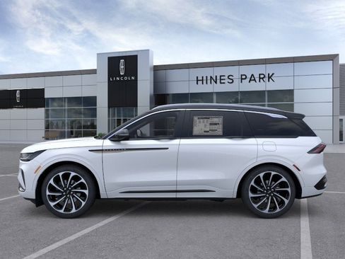 New 2026 Lincoln Nautilus Black Label AWD/4WD image 3