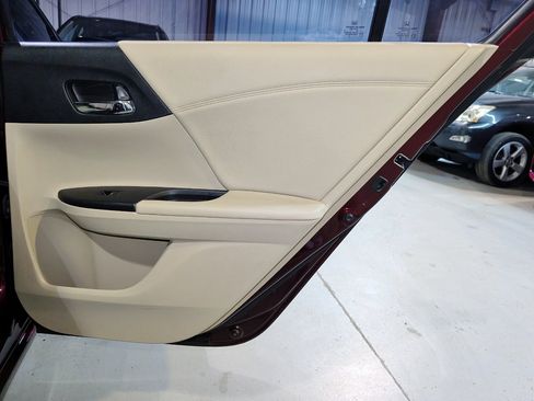 Used 2014 Honda Accord EX image 21