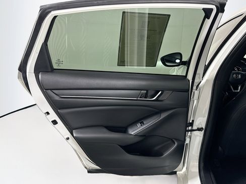 Used 2020 Honda Accord Sport image 25