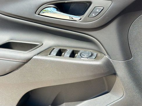 Used 2024 Chevrolet Equinox RS w/ RS Leather Package FWD image 28