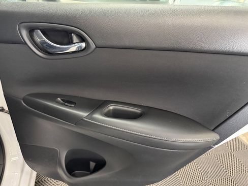 Used 2018 Nissan Sentra S image 49