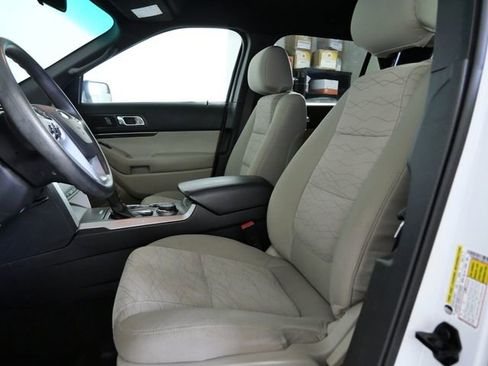 Used 2015 Ford Explorer 4WD image 17