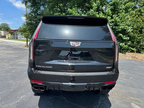 Used 2024 Cadillac Escalade V w/ Heavy-Duty Trailer Package AWD/4WD image 6