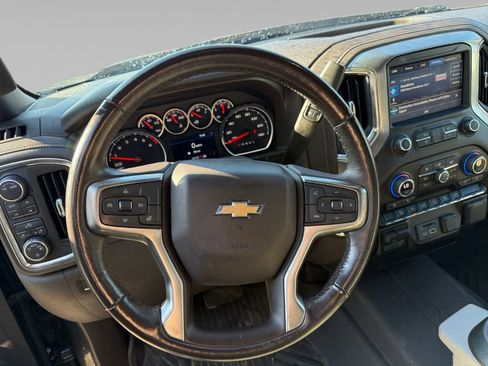 Used 2021 Chevrolet Silverado 1500 LT w/ Z71 Off-Road Package image 12