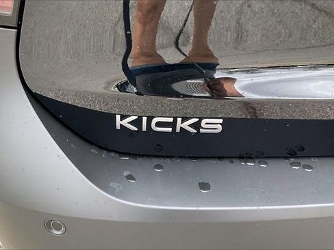 New 2026 Nissan Kicks SV w/ SV Premium Package image 9