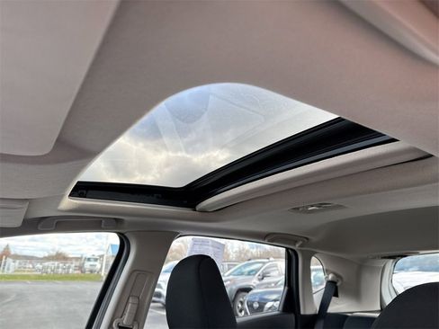 Used 2020 Honda Fit EX image 28