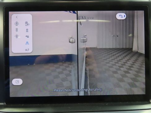 Used 2025 Ford F350 Platinum w/ Platinum Plus Package image 22