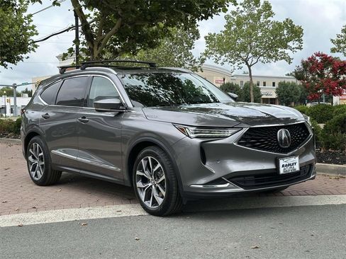 Certified 2023 Acura MDX SH-AWD w/ Technology Package image 2