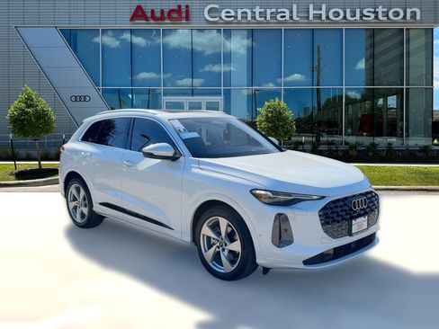 New 2025 Audi Q5 Prestige image 7