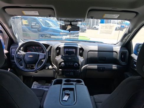 Used 2025 Chevrolet Silverado 1500 Custom RWD image 10