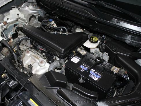 Used 2017 Nissan Rogue SV w/ SV Premium Package image 31