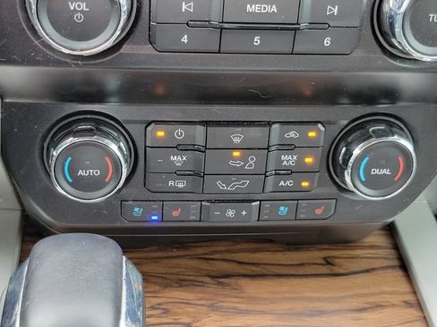 Used 2020 Ford F150 Lariat AWD/4WD image 8