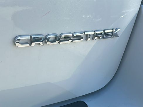 Used 2023 Subaru Crosstrek 2.0i Premium AWD/4WD image 9
