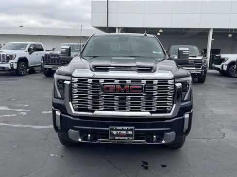 New 2026 GMC Sierra 2500 Denali w/ Max Trailering Package AWD/4WD image 2