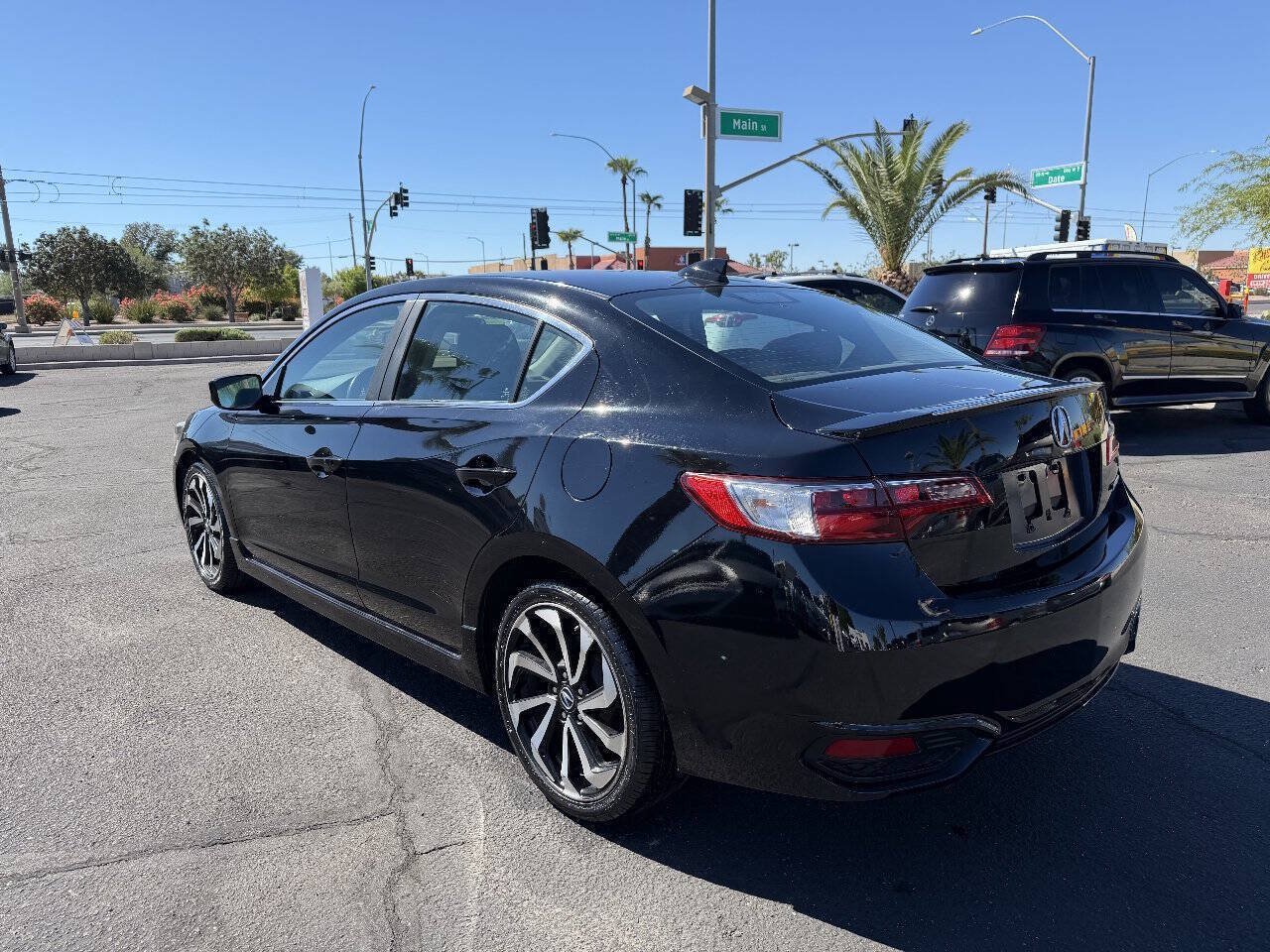 Used 2018 Acura ILX w/ Special Edition Package FWD image 3
