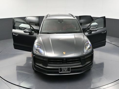 Certified 2023 Porsche Macan GTS image 34