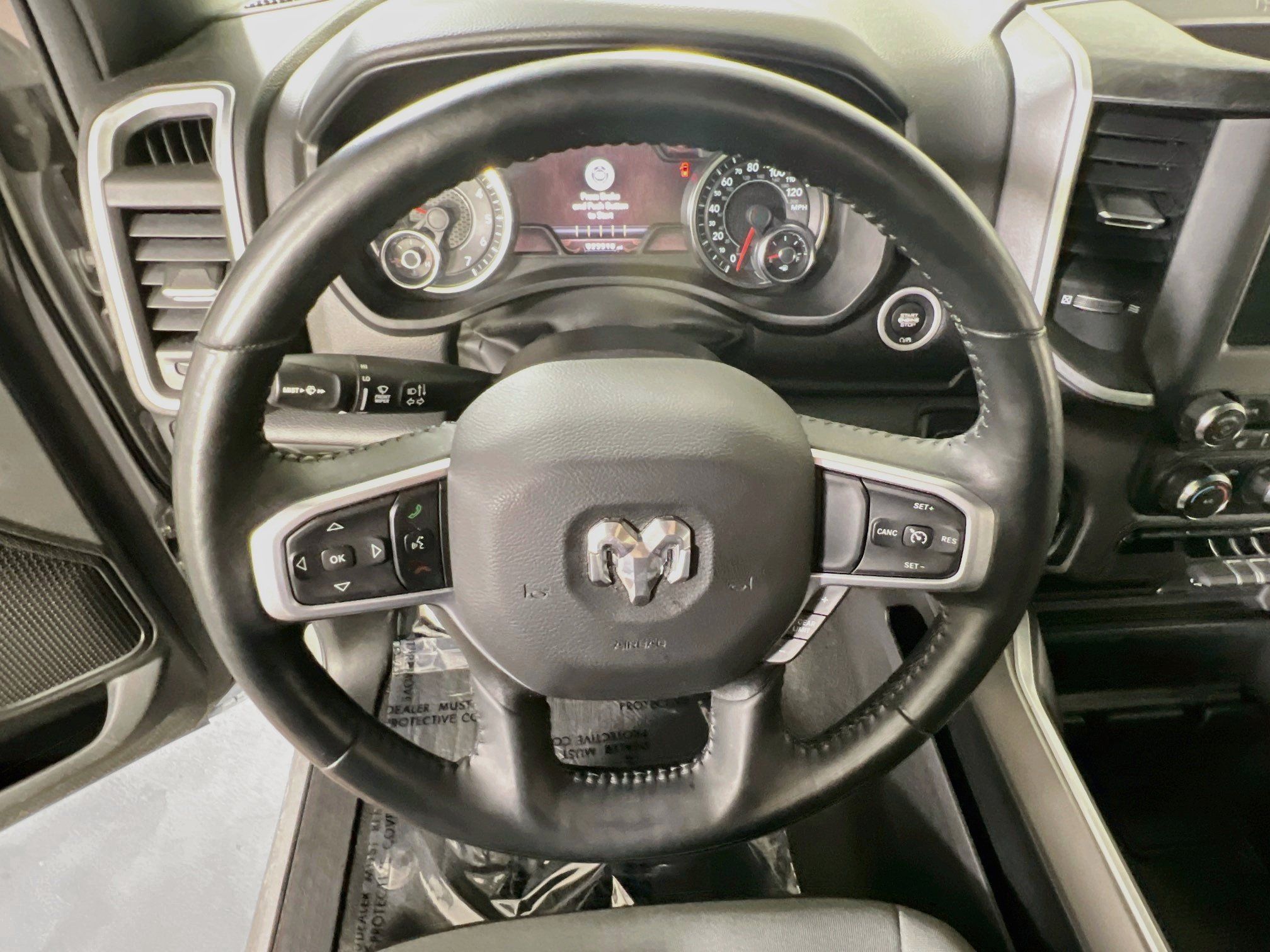 Used 2022 RAM 1500 Big Horn AWD/4WD image 11