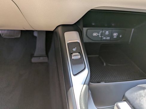 Certified 2025 Kia Sorento S AWD/4WD image 26