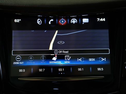 Used 2018 Cadillac Escalade Premium Luxury RWD image 21