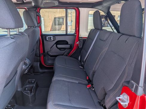 Used 2025 Jeep Wrangler Unlimited Sport AWD/4WD image 29