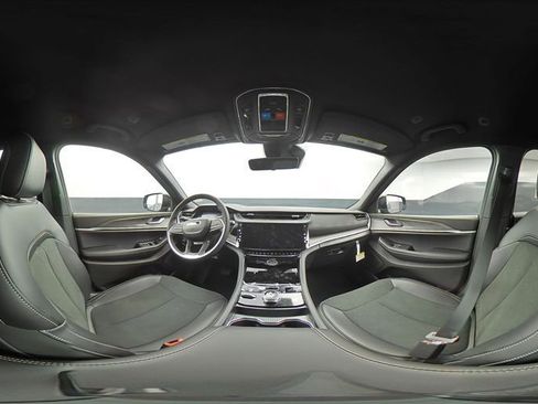 New 2026 Jeep Grand Cherokee L 4WD image 33