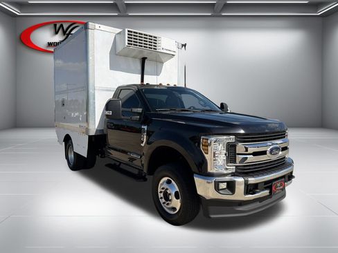 Used 2019 Ford F350 XLT w/ XLT Value Package AWD/4WD image 3