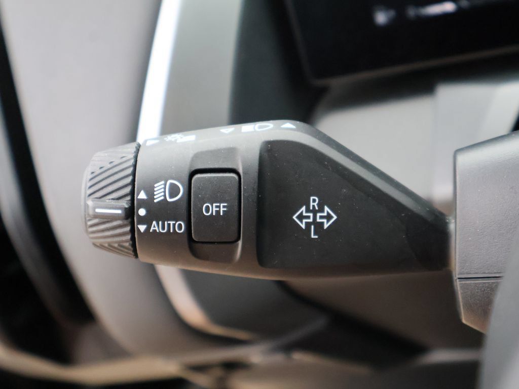 Certified 2025 BMW X3 xDrive30i AWD/4WD image 30