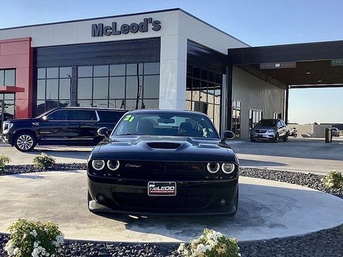 Used 2021 Dodge Challenger R/T Scat Pack image 2