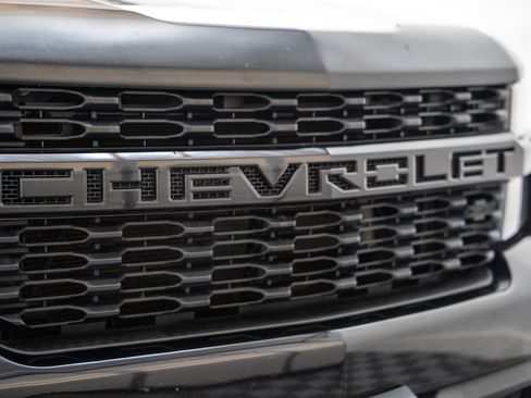 Used 2021 Chevrolet Silverado 1500 Custom Trail Boss w/ Safety Confidence Package AWD/4WD image 12