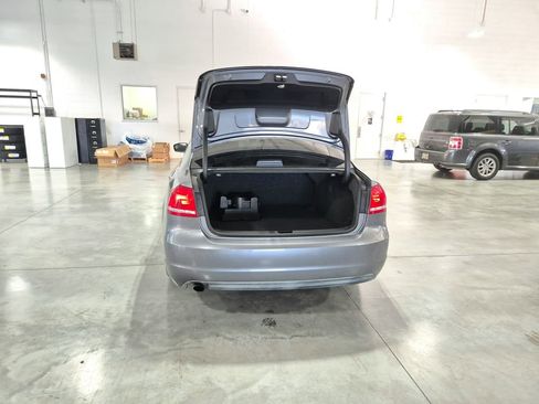 Used 2015 Volkswagen Passat 1.8T Wolfsburg Edition image 15