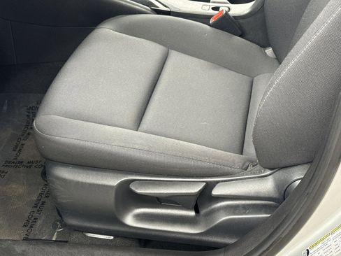 Used 2023 Toyota Corolla LE image 18