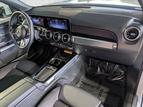 Certified 2026 Mercedes-Benz GLB 250 image 21