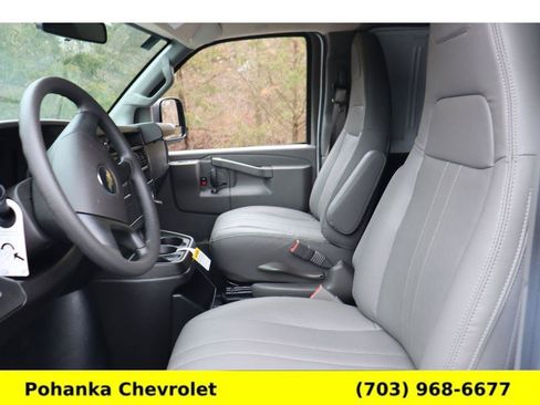 New 2026 Chevrolet Express 3500 image 15