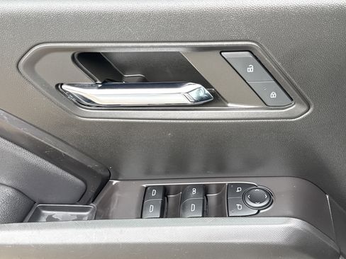 Used 2024 GMC Canyon Elevation image 27