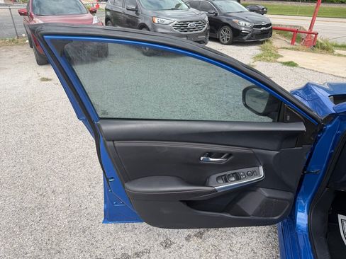 Used 2024 Nissan Sentra SR FWD image 13
