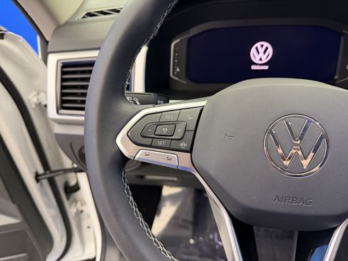 Certified 2023 Volkswagen Atlas SE AWD/4WD image 15
