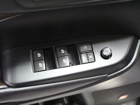 Used 2017 Toyota Highlander Limited Platinum image 21