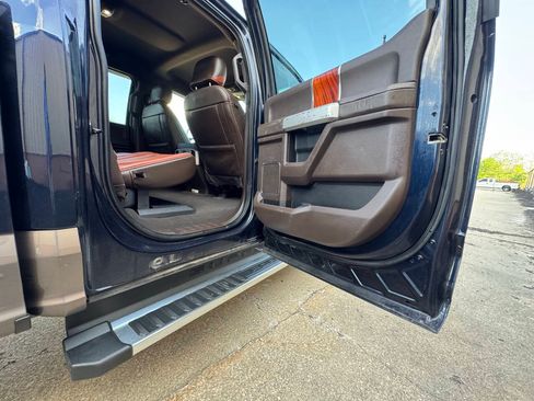 Used 2022 Ford F350 King Ranch w/ Chrome Package AWD/4WD image 25