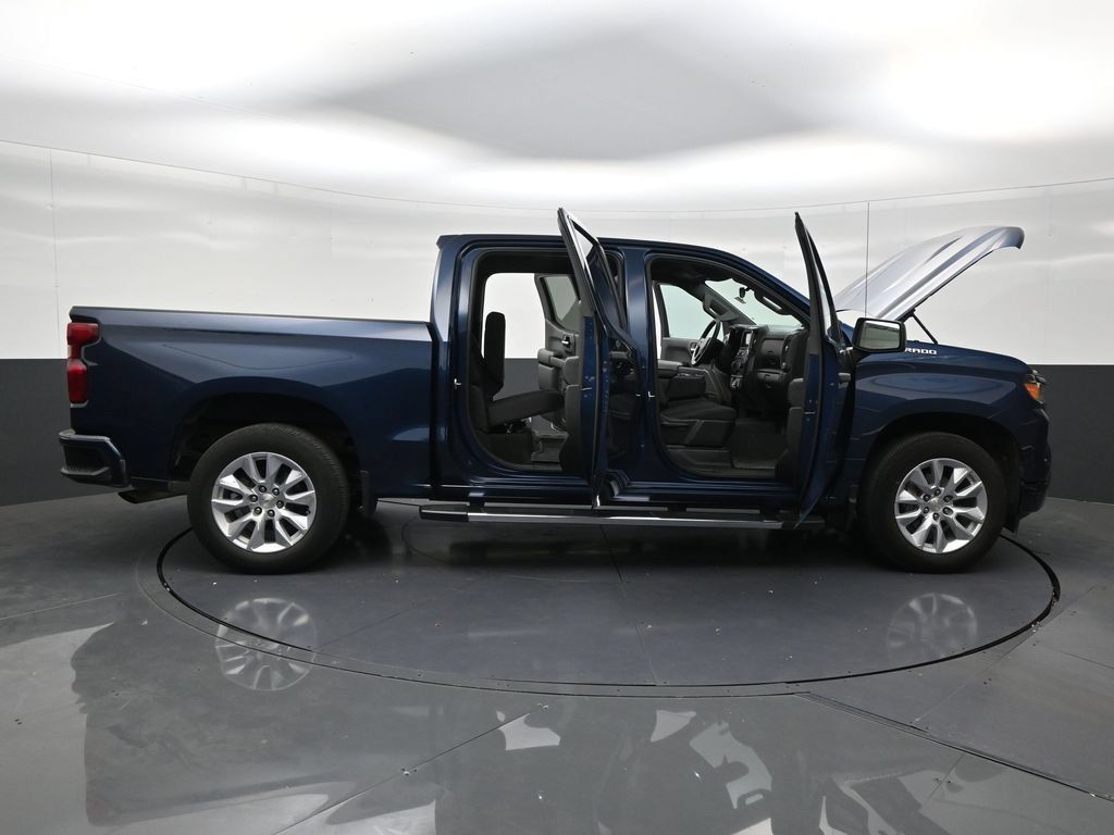 Used 2022 Chevrolet Silverado 1500 Custom RWD image 28