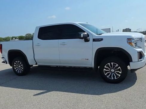 Used 2020 GMC Sierra 1500 AT4 w/ AT4 Premium Package AWD/4WD image 9