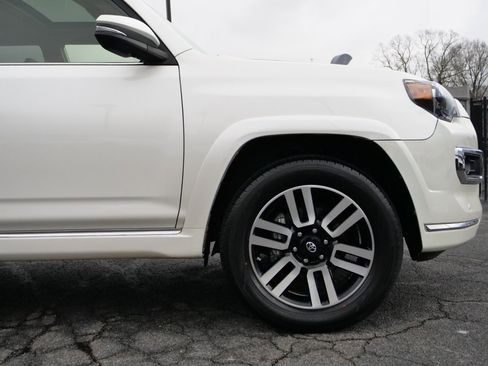 Used 2018 Toyota 4Runner Limited image 39