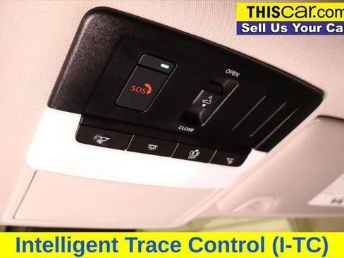 Used 2023 Nissan Altima 2.5 SV w/ SV Premium Package image 18