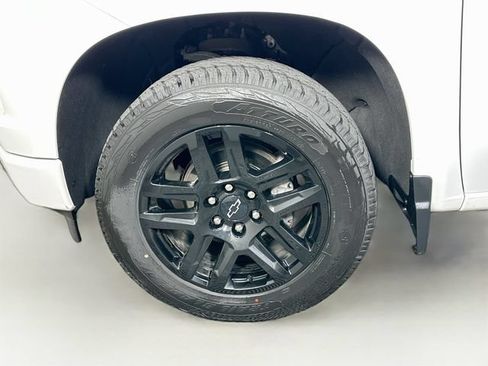 Used 2023 Chevrolet Silverado 1500 RST AWD/4WD image 36