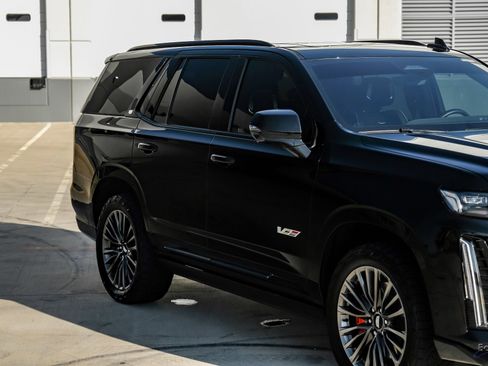 Used 2023 Cadillac Escalade V image 20