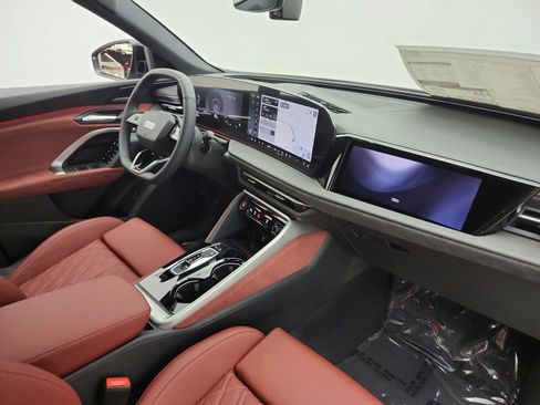 New 2026 Audi SQ5 Premium Plus AWD/4WD image 15