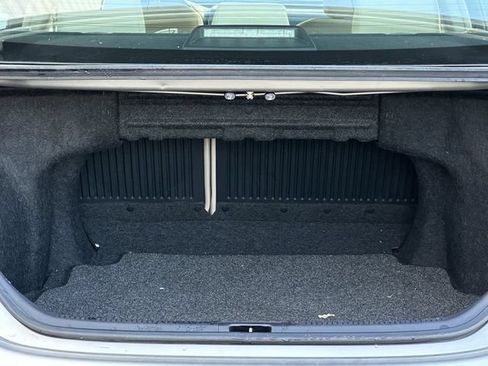 Used 2014 Toyota Camry LE FWD image 30